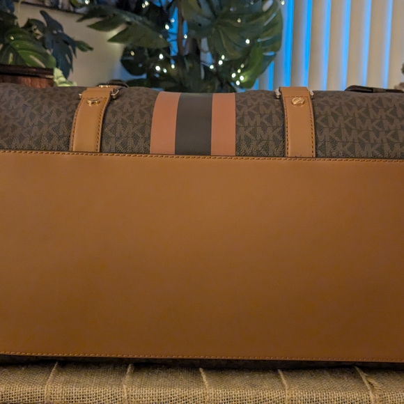 Michael Kors Black and Brown Duffel with Gold Accents. FIRM PRICING.. - Picture 6 of 8